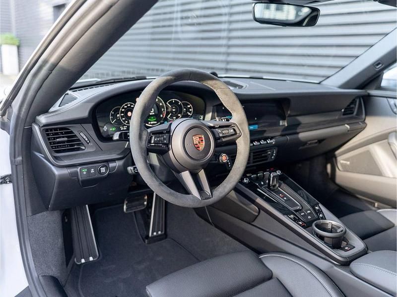 Neu Porsche 911 Carrera GTS 541 PS (397 kW) 2025 Grau Cabrio