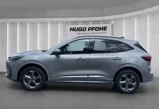 Gebraucht Ford Kuga ST-Line 243 PS (178 kW) 2025 Silber SUV