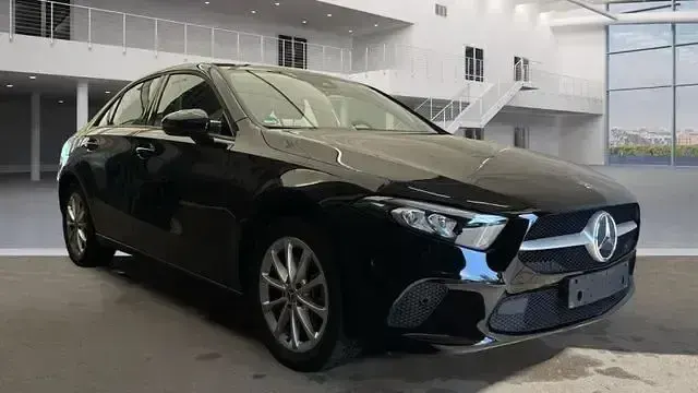 Gebraucht Mercedes A250 218 PS (160 kW) 2022 Schwarz Limousine