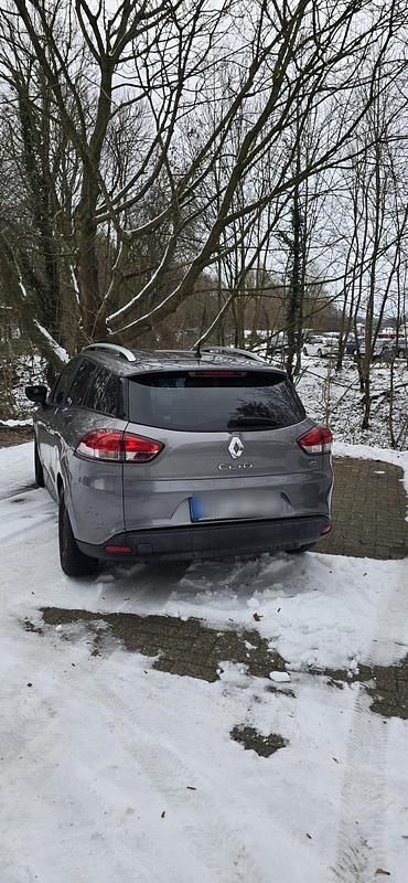 Gebraucht Renault Clio IV 75 PS (55 kW) 2014 Silber Limousine