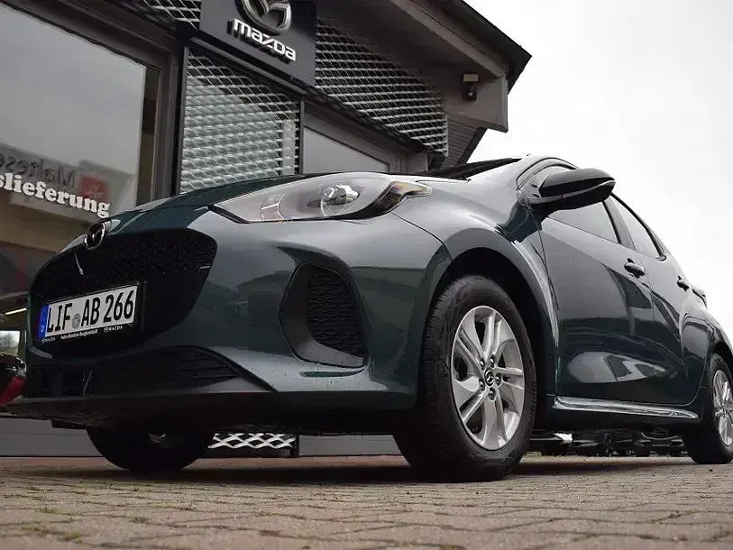 Gebraucht Mazda 2 Center-Line 116 PS (85 kW) 2026 Grün Kleinwagen