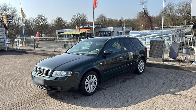 Gebraucht Audi A4 131 PS (96 kW) 2003 Grün Kombi