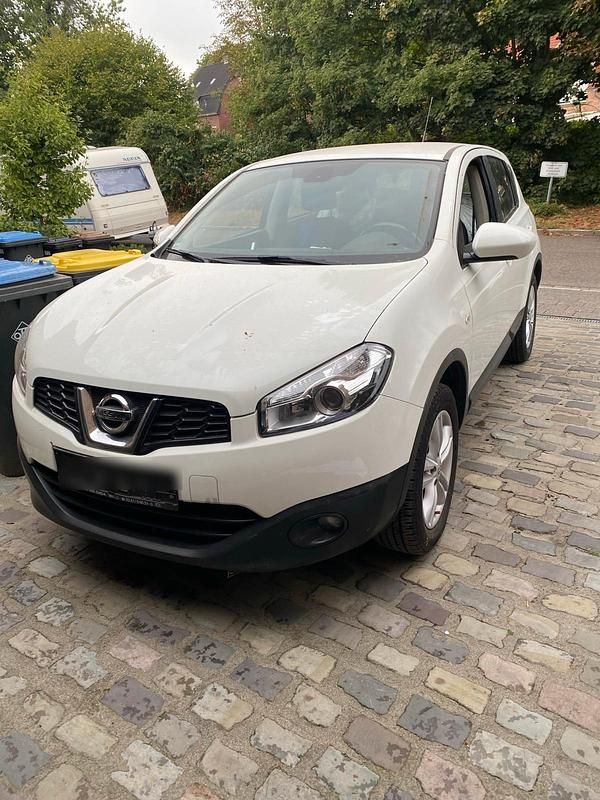 Weiß Gebraucht 2010 Nissan Qashqai SUV | 6.500 € - Bild 1/4