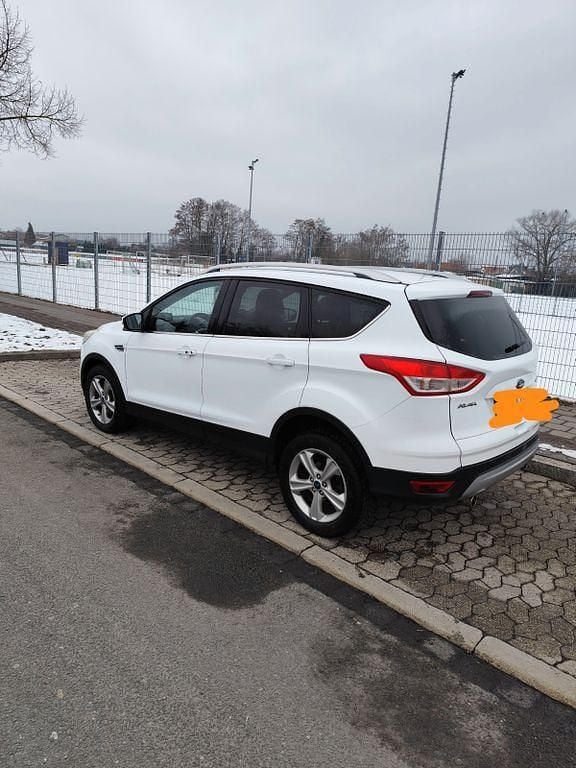 Gebraucht Ford Kuga Trend 150 PS (110 kW) 2013 Weiß SUV