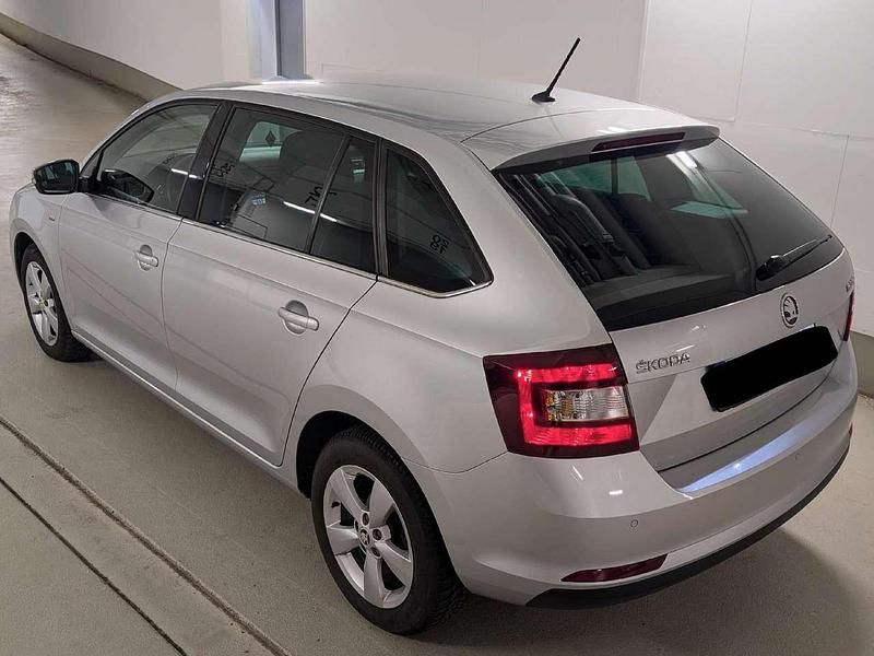 Gebraucht Skoda Rapid Clever 95 PS (69 kW) 2018 Silber Kombi