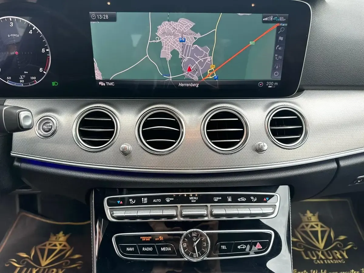 Gebraucht Mercedes E400 340 PS (250 kW) 2019 Grau Limousine