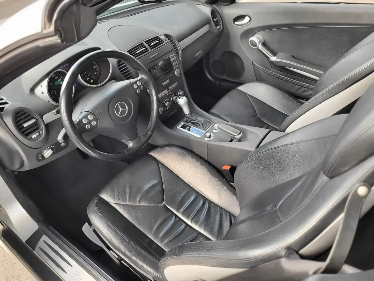 Gebraucht Mercedes SLK200 163 PS (119 kW) 2004 Silber Cabrio