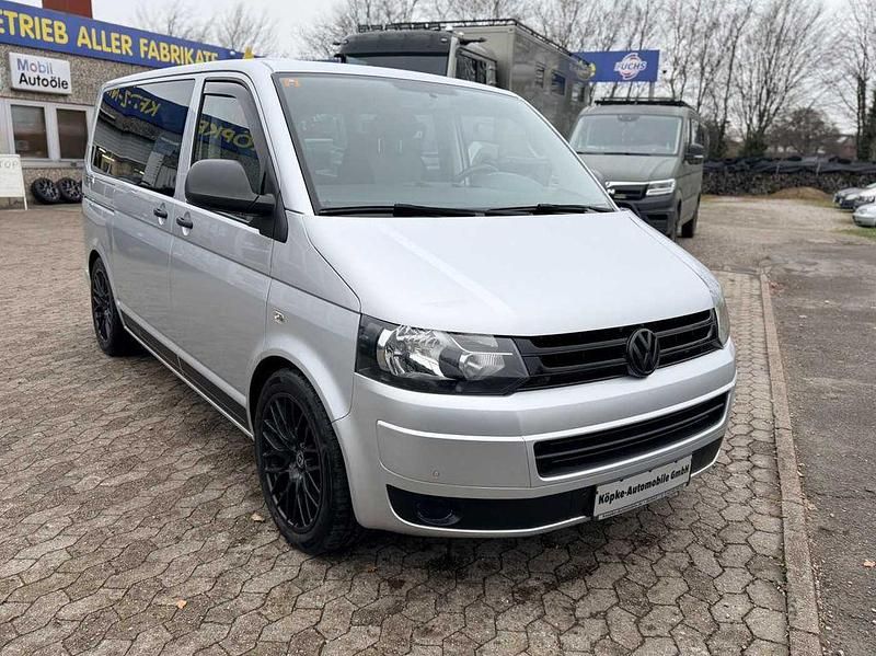 Gebraucht VW Multivan 140 PS (102 kW) 2013 Silber Van