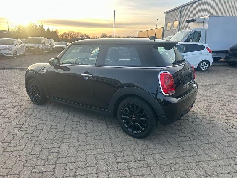 Gebraucht Mini ONE 102 PS (75 kW) 2020 Schwarz Kleinwagen
