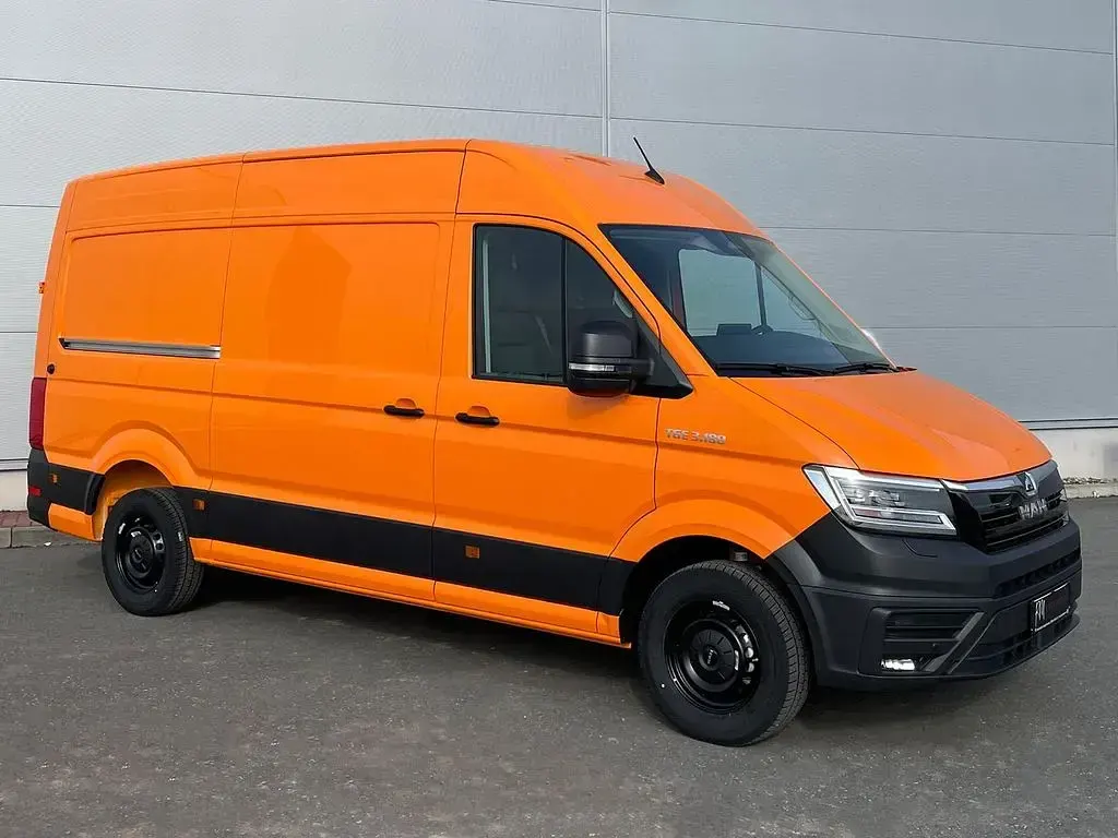 Neu MAN TGE 177 PS (130 kW) 2026 Orange Van