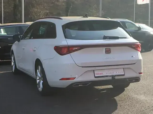 Second-hand Seat Leon 2021 Alb