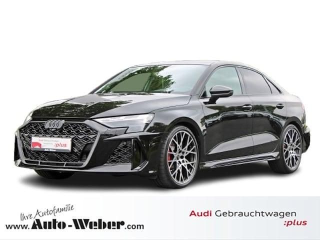 Mythosschwarz metallic Gebraucht 2025 Audi RS3 Ambiente Kleinwagen | 69.590 € (Guter Preis) - Bild 1/4