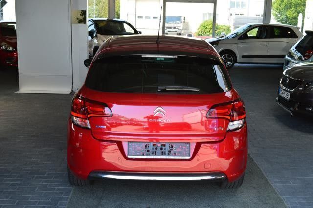 Gebraucht Citroën C4 Shine 120 PS (88 kW) 2015 Rot metallic Limousine