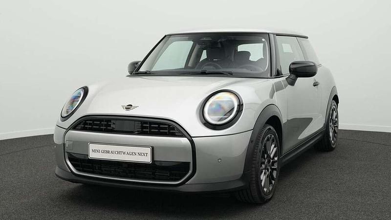 Grau Gebraucht 2024 Mini Cooper Classic Kleinwagen | 25.303 € (Fairer Preis) - Bild 1/4