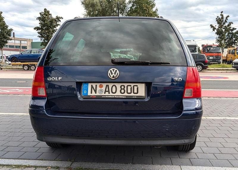 Gebraucht VW Golf IV Highline 116 PS (85 kW) 2002 Blau Kombi