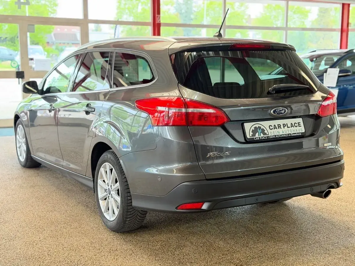 Usata Ford Focus Titanium 150 CV (110 kW) 2017 Grigio Station wagon