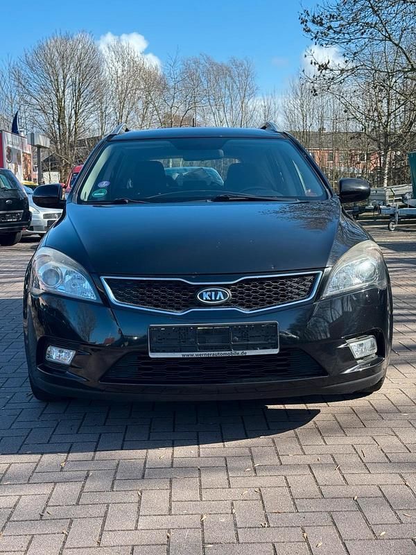 Gebraucht Kia Ceed 90 PS (66 kW) 2012 Schwarz Kleinwagen