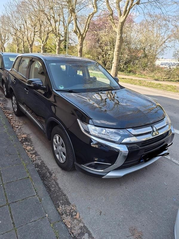 Gebraucht Mitsubishi Outlander 150 PS (110 kW) 2018 Schwarz SUV