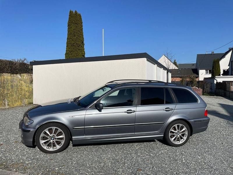 Gebraucht BMW 330 Exclusive 231 PS (169 kW) 2003 Silber Kombi