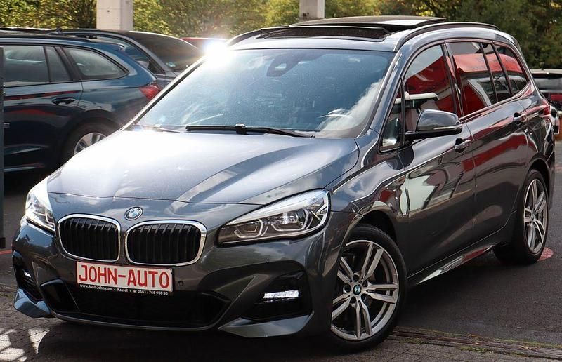 Mineralgrau Gebraucht 2021 BMW 220 Gran Tourer M Sport Van / Kleinbus | 25.900 € (Fairer Preis) - Bild 1/4