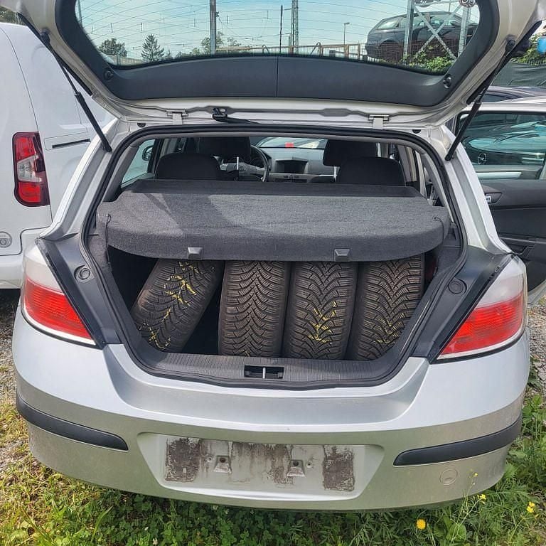 Gebraucht Opel Astra Cosmo 105 PS (77 kW) 2005 Silber Limousine