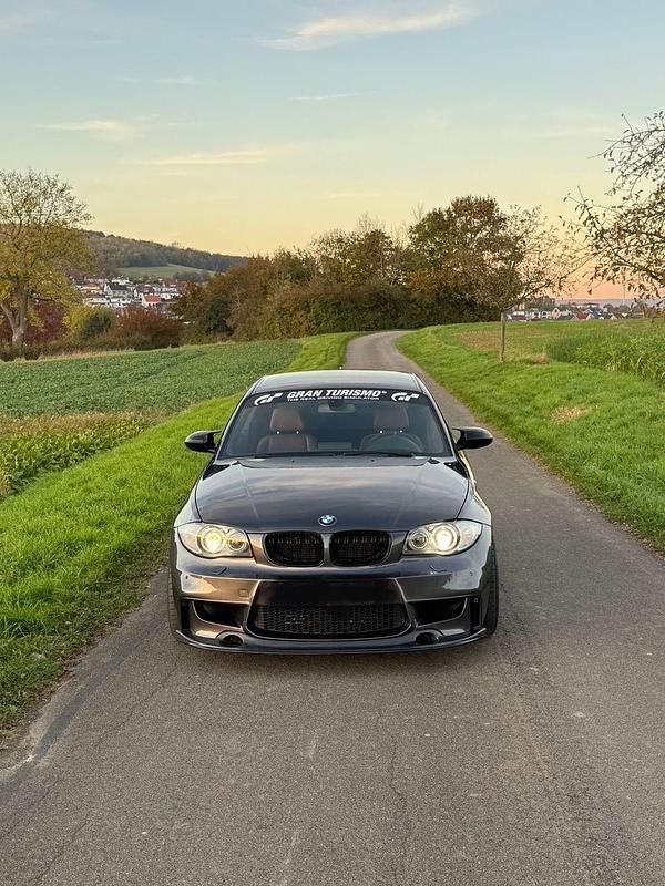 Grau Gebraucht 2007 BMW 135 Coupé Performance Coupé | 19.200 € (Fairer Preis) - Bild 1/4