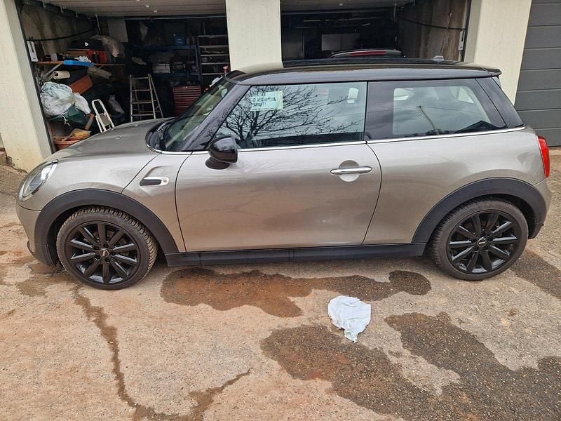 Käytetty Mini Cooper 136 HP (100 kW) 2018 Hopea Viistoperä