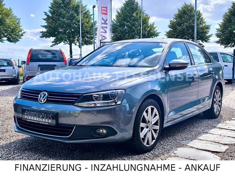 Grau Gebraucht 2012 VW Jetta Highline Limousine | 9.200 € (Etwas zu teuer) - Bild 1/4