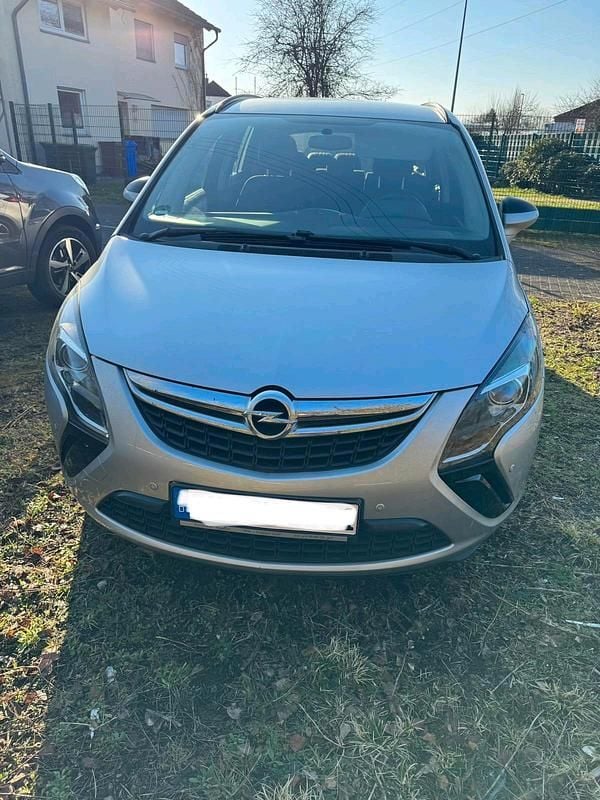 Gebraucht Opel Zafira 140 PS (102 kW) 2013 Silber Van / Kleinbus