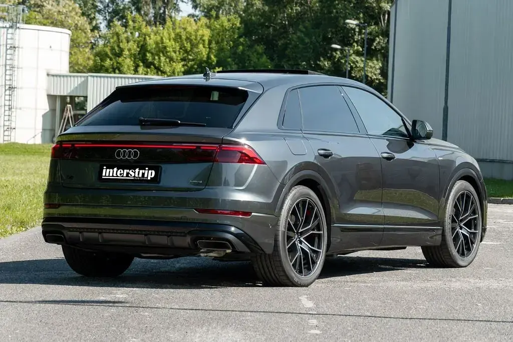 Gebraucht Audi Q8 S-Line 286 PS (210 kW) 2025 Grau SUV