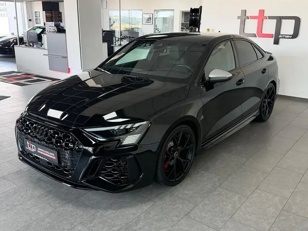 Gebraucht Audi RS3 Sport 400 PS (294 kW) 2024 Schwarz Limousine