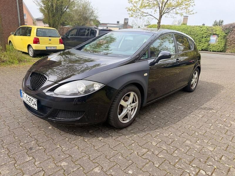 Second-hand Seat Leon 102 CP (75 kW) 2007 Negru Hatchback