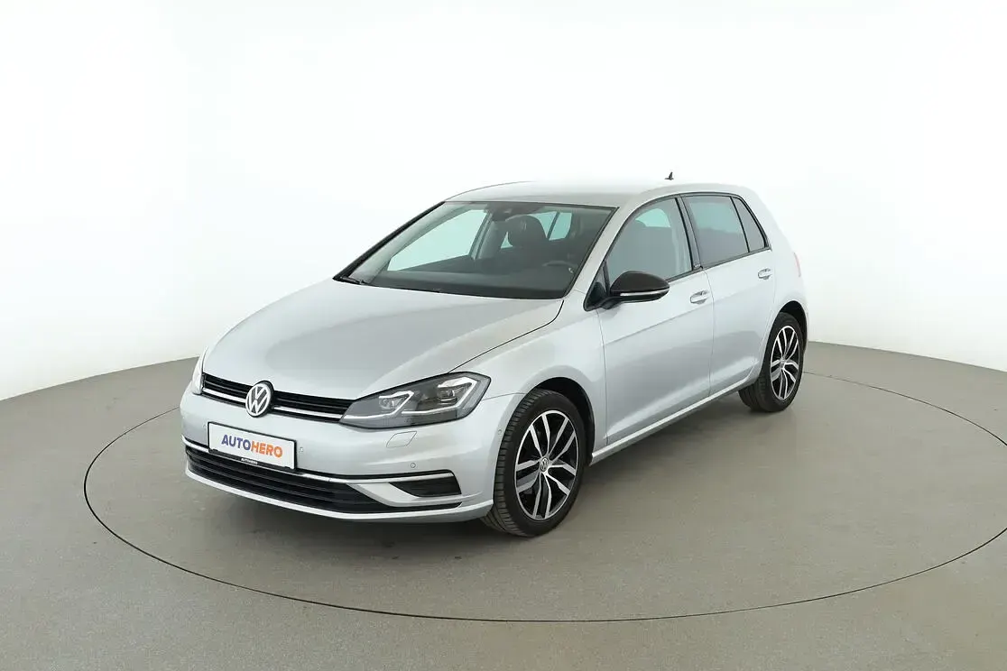 Gebraucht VW Golf VII IQ Drive 116 PS (85 kW) 2019 Limousine