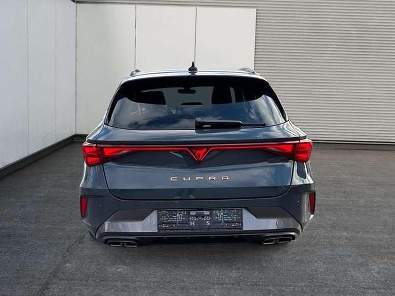 Neu Cupra Leon 150 PS (110 kW) 2025 Fiord blue/blau Kombi