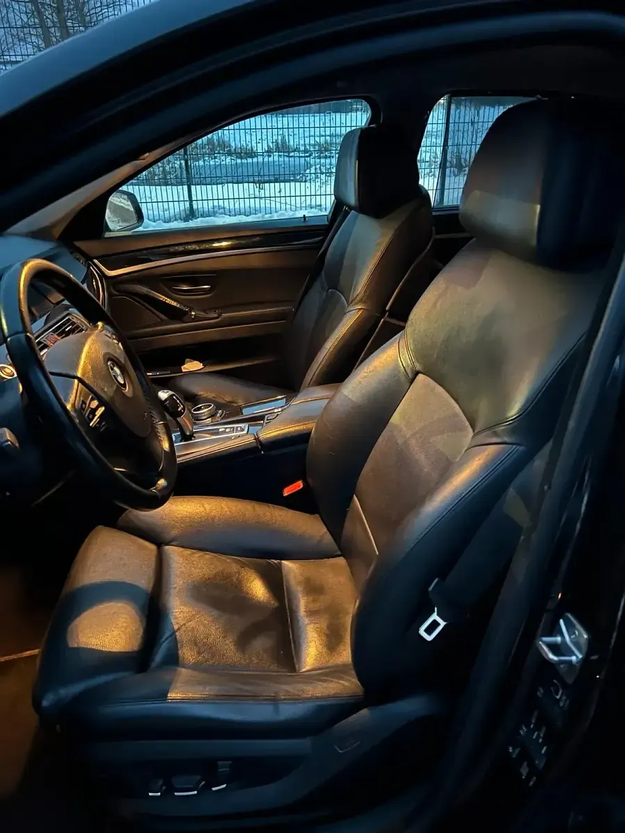 Gebraucht BMW 530 245 PS (180 kW) 2010 Schwarz Limousine
