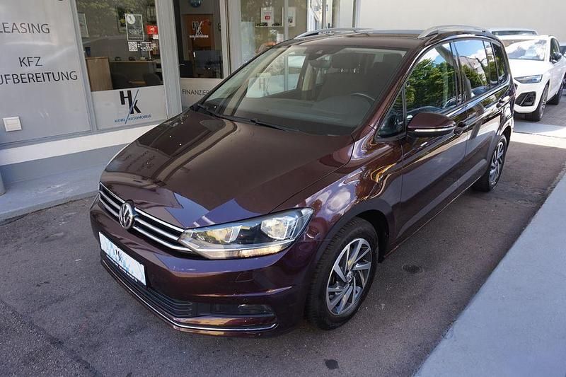 Rot Gebraucht 2018 VW Touran Sound Van / Kleinbus | 14.999 € (Fairer Preis) - Bild 1/4