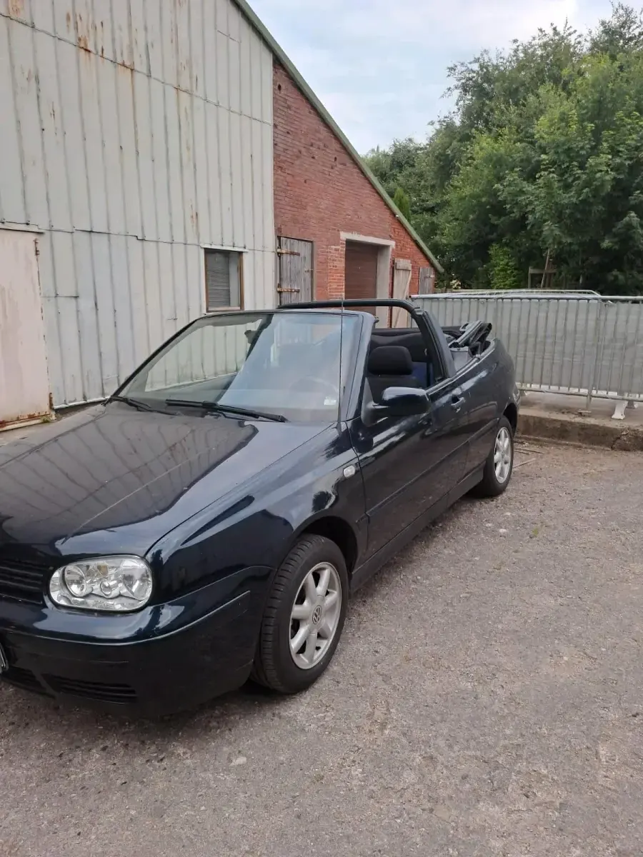 Gebraucht VW Golf 102 PS (75 kW) 2000 Schwarz Cabrio