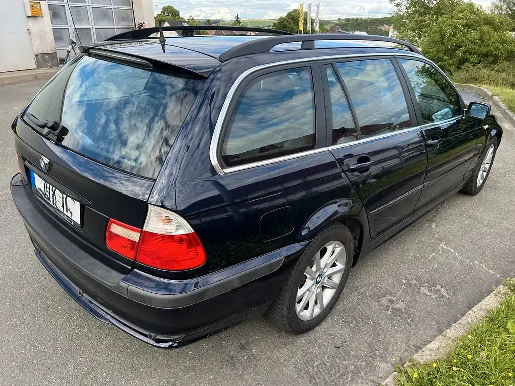 Gebraucht BMW 320 Exclusive 170 PS (125 kW) 2004 Blau Kombi
