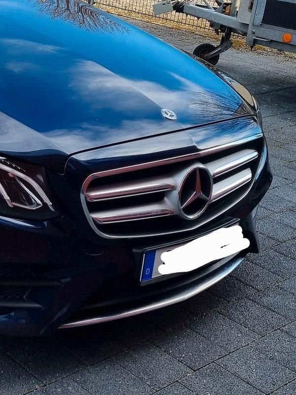 Gebraucht Mercedes E350 286 PS (210 kW) 2019 Schwarz Limousine