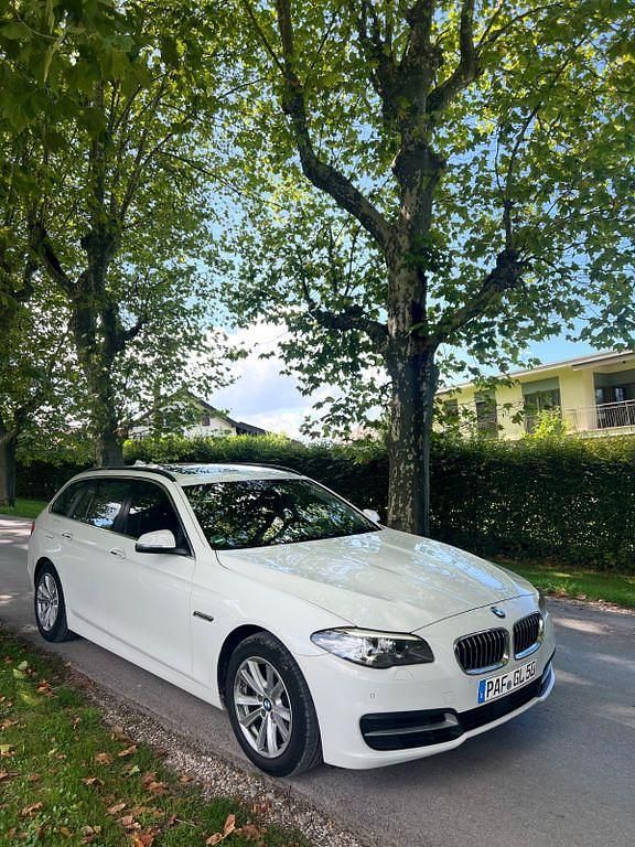 Second-hand BMW 02 190 CP (139 kW) 2016 Alb Berlinǎ