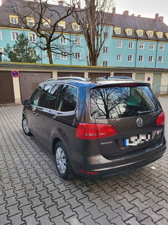 Gebraucht VW Sharan Cup 177 PS (130 kW) 2015 Braun Van / Kleinbus