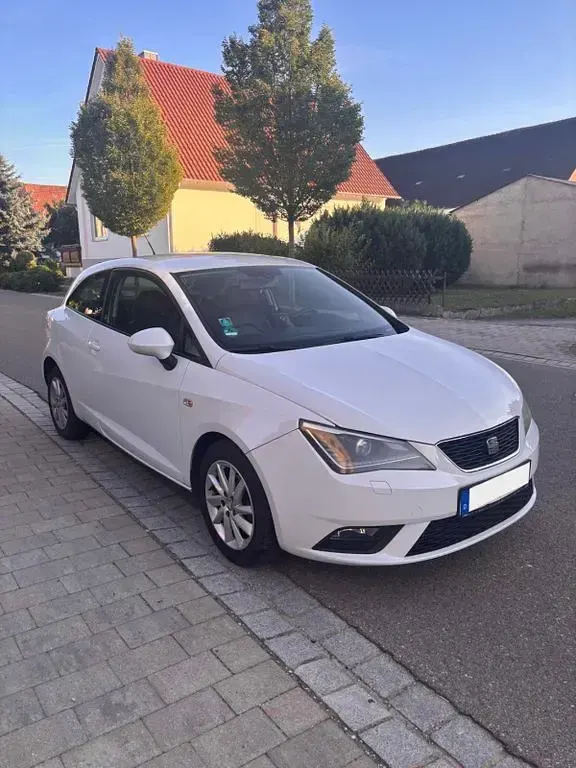 Gebraucht Seat Ibiza SC Style 86 PS (63 kW) 2013 Weiß Kleinwagen