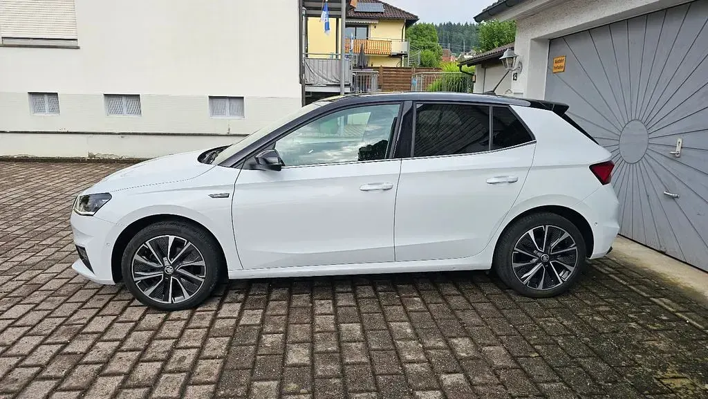 Gebraucht Skoda Fabia First Edition 110 PS (80 kW) 2022 Weiß Kleinwagen