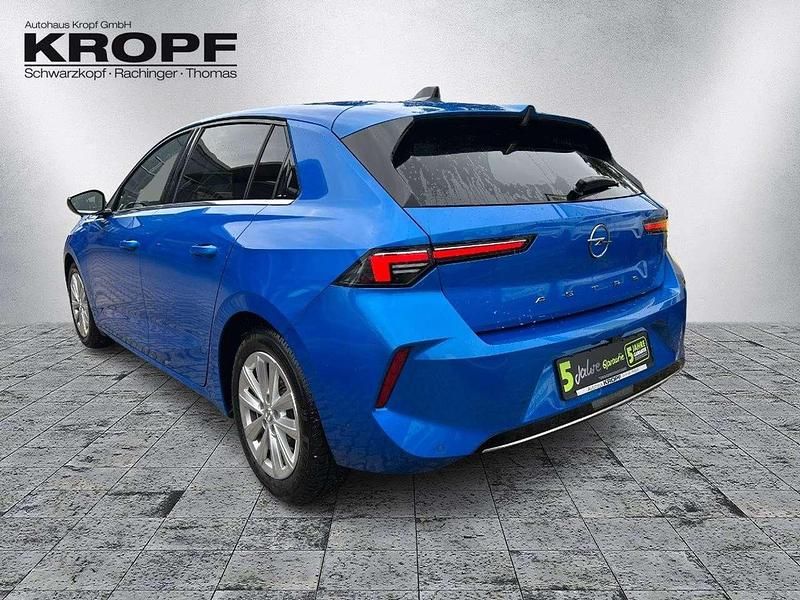 Gebraucht Opel Astra Elegance 131 PS (96 kW) 2022 Kobalt blau/vertigo blau Limousine