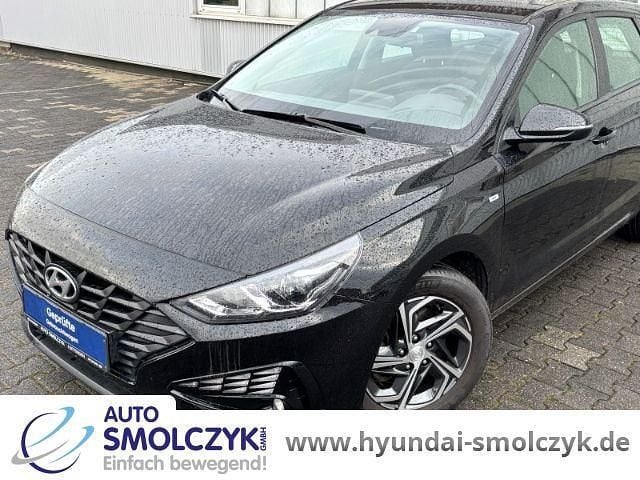 Schwarz Gebraucht 2022 Hyundai i30 Select Kombi | 14.990 € (Superpreis) - Bild 1/4
