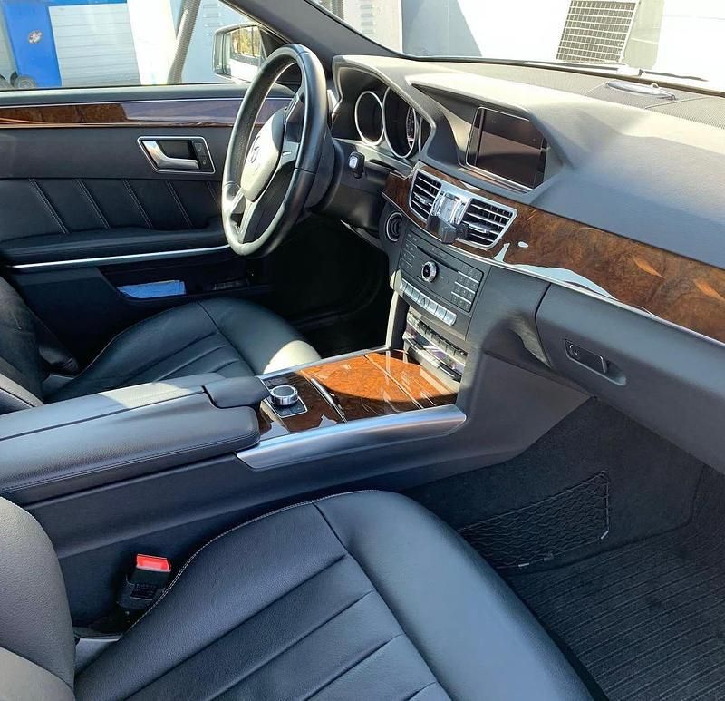 Gebraucht Mercedes E300 231 PS (169 kW) 2015 Grau Kombi