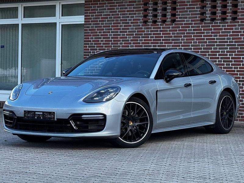 Silber Gebraucht 2017 Porsche Panamera 4S Sport Limousine | 48.800 € (Guter Preis) - Bild 1/4