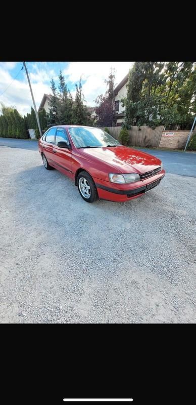 Rot Gebraucht 1994 Toyota Carina Limousine | 2.100 € - Bild 1/4