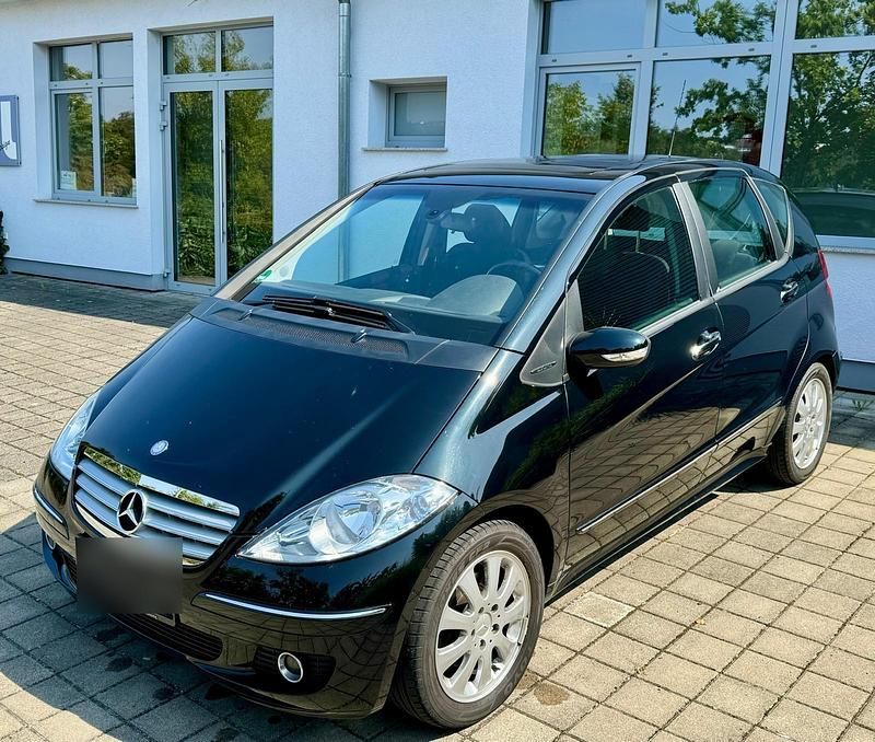 Schwarz Gebraucht 2004 Mercedes A200 Elegance Kleinwagen | 3.600 € (Fairer Preis) - Bild 1/3