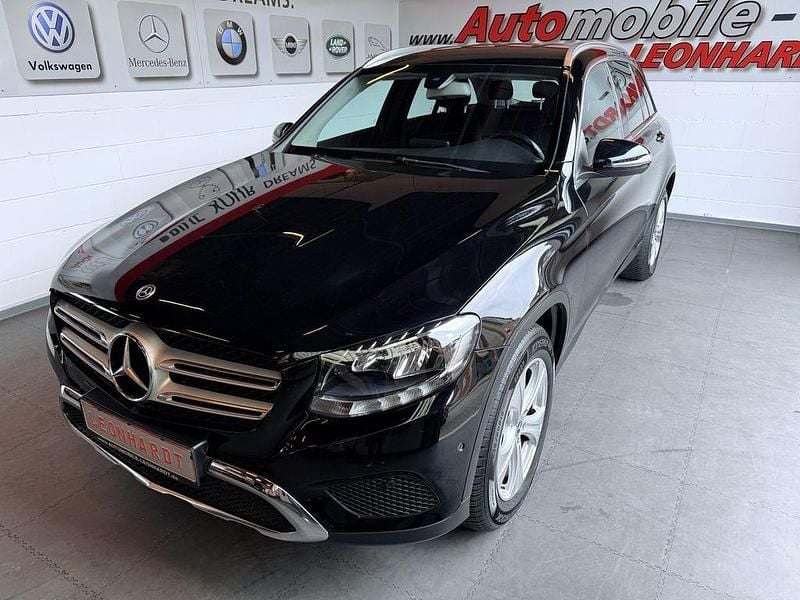 Baltic black Gebraucht 2017 Mercedes GLC220 SUV | 24.990 € (Superpreis) - Bild 1/4